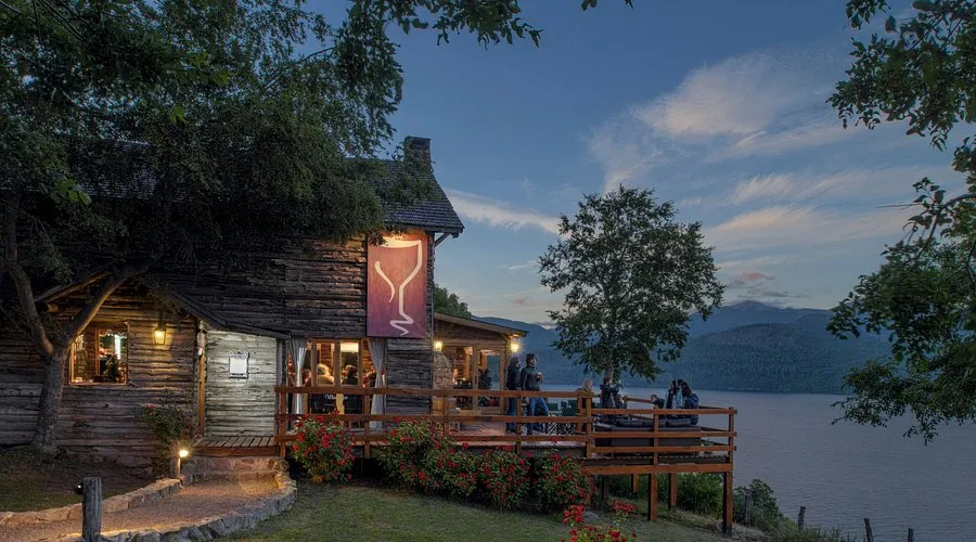 Patagonian wine and gastronomy experience in San Martín de los Andes, Argentina