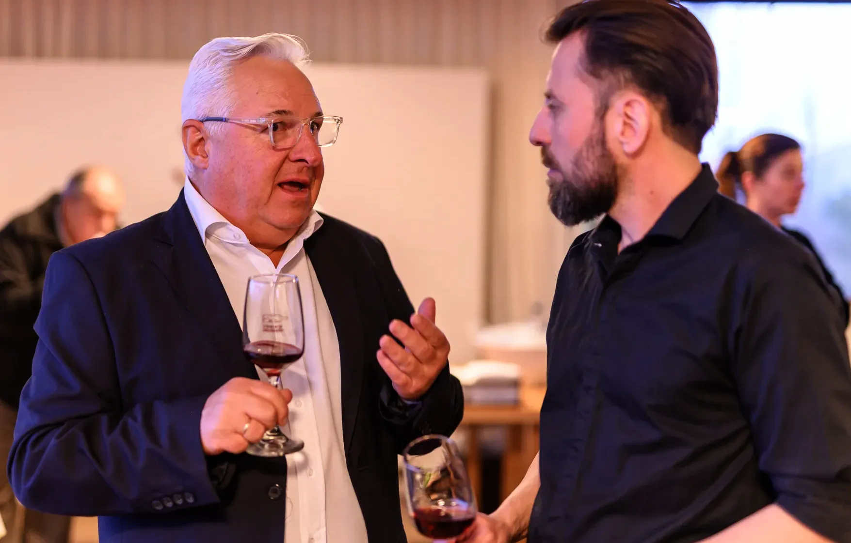Sergio Landoni speaking about Patagonian wine